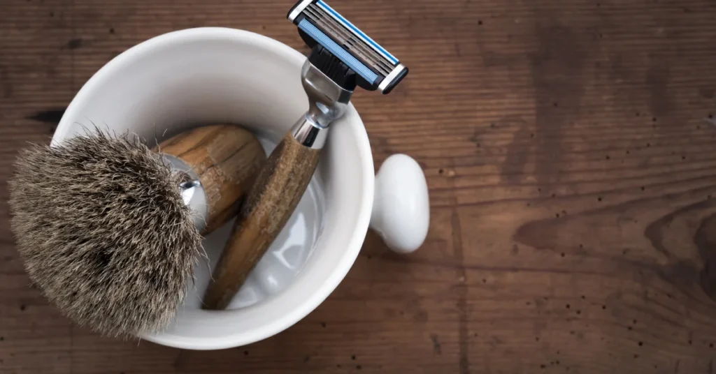 Applying moisturizing shaving oil